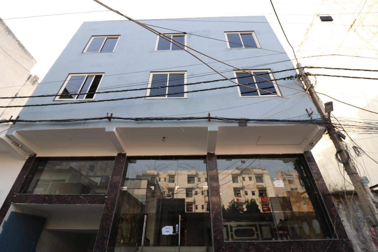 Hotel Krone A Family Hotel Near Igi Airport Delhi Nova Deli Exterior foto